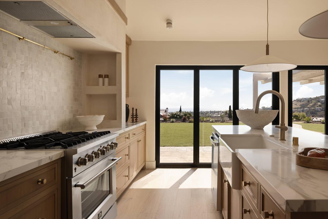 Kitchen range