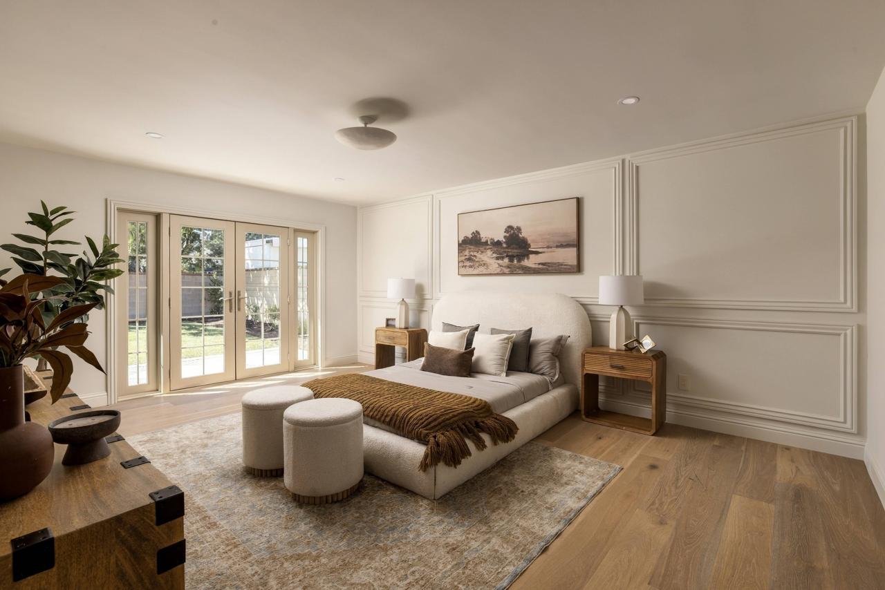 Guest bedroom